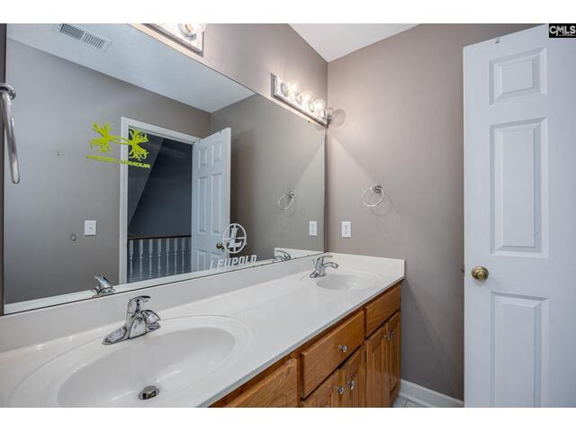 Photo of 731 Clamp Road