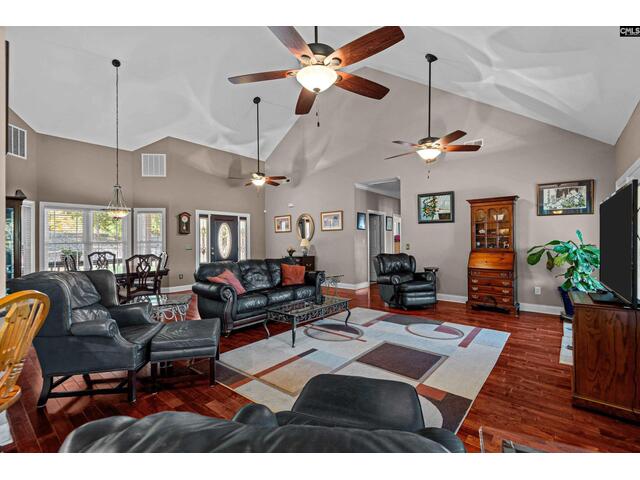 Photo of 2210 Lake Road