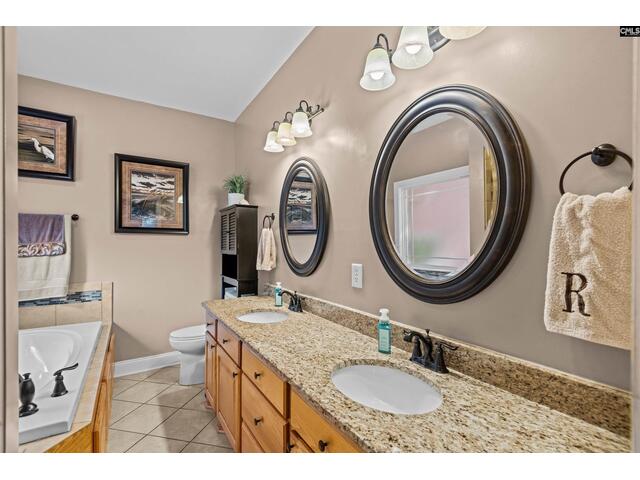 Photo of 2210 Lake Road