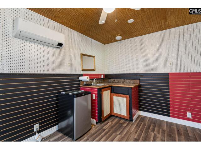 Photo of 2210 Lake Road