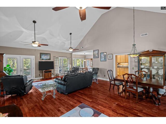 Photo of 2210 Lake Road