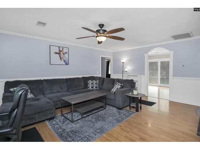 Photo of 321 Bagford Court Photo of 321 Bagford Court