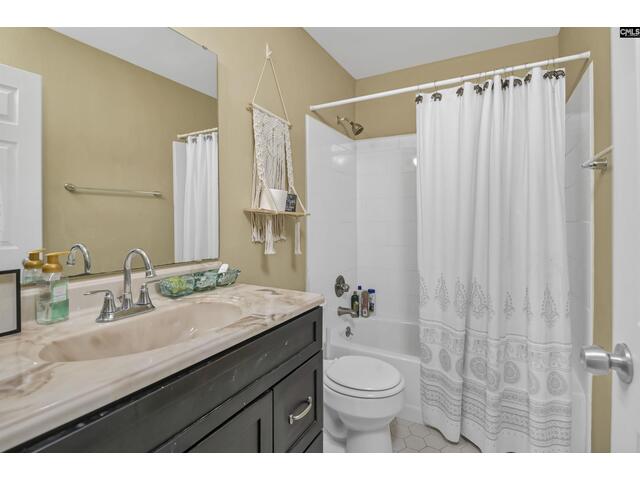 Photo of 302 Grinders Mill Road