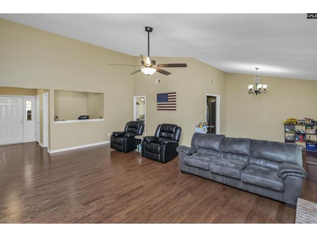 Photo of 302 Grinders Mill Road