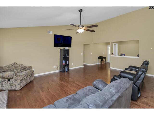 Photo of 302 Grinders Mill Road