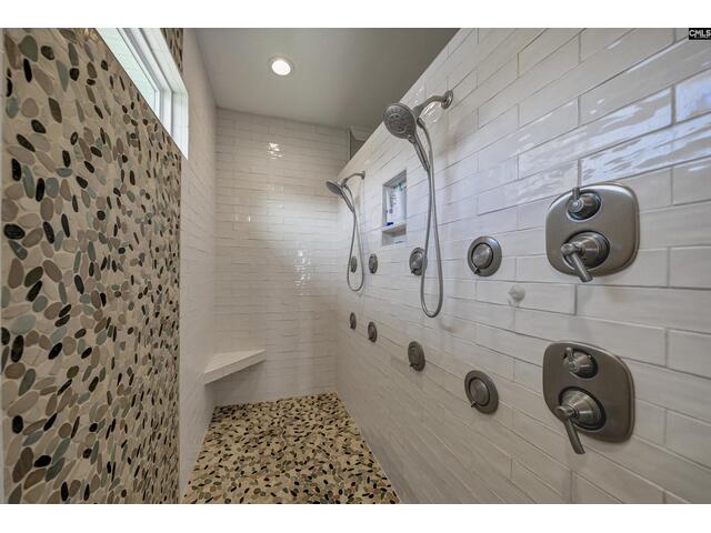 Photo of 218 Lake Vista Drive