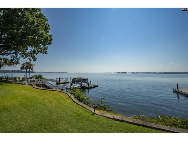 Photo of 218 Lake Vista Drive