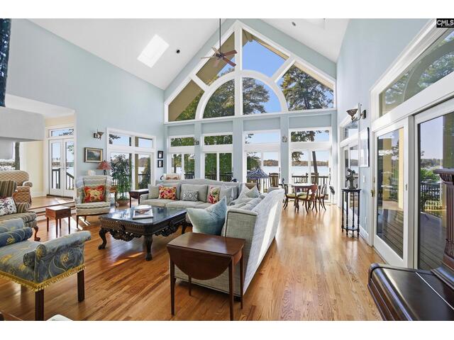 Photo of 512 Stucks Point Drive