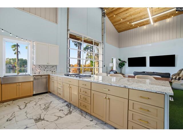 Photo of 512 Stucks Point Drive