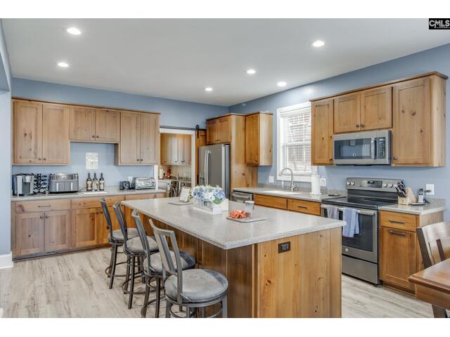 Photo of 863 Woodside Drive