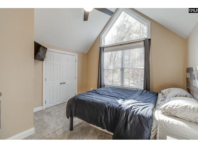 Photo of 863 Woodside Drive