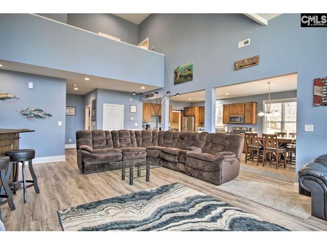 Photo of 863 Woodside Drive