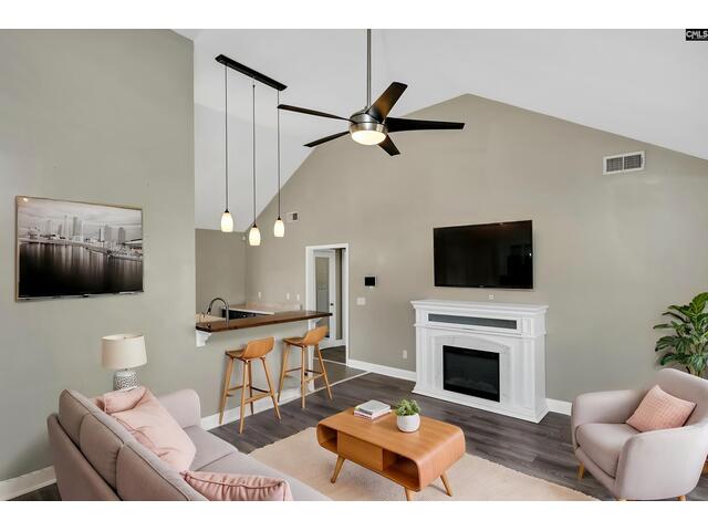 Photo of 300 Charm Hill Road