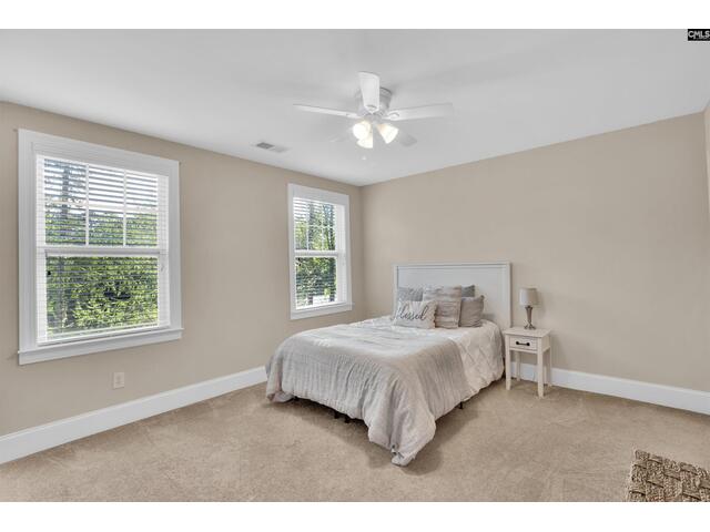 Photo of 1152 University Parkway Photo of 1152 University Parkway