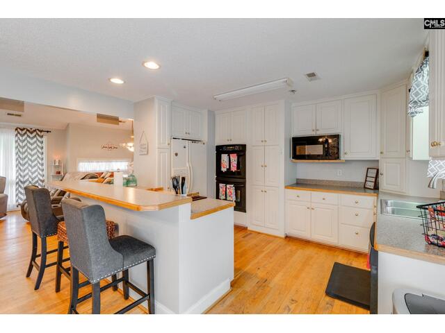 Photo of 1037 Ridgeview Circle