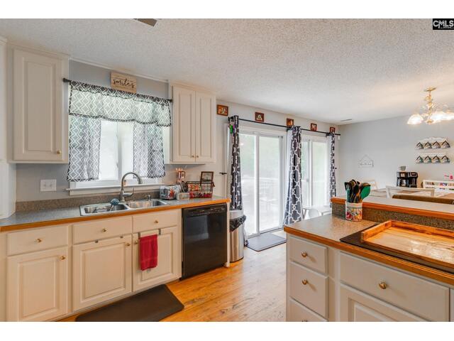 Photo of 1037 Ridgeview Circle