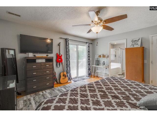 Photo of 1037 Ridgeview Circle