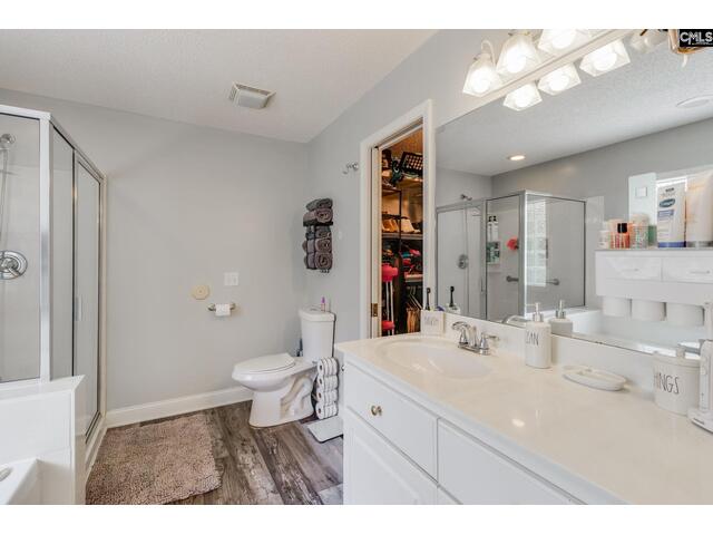 Photo of 1037 Ridgeview Circle