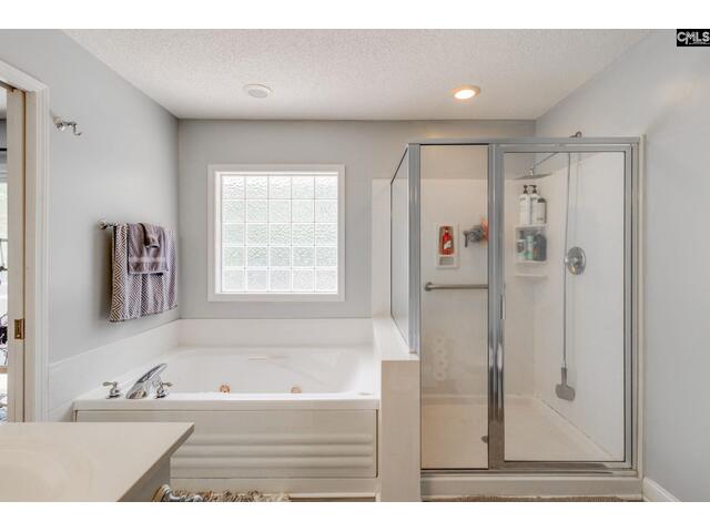 Photo of 1037 Ridgeview Circle