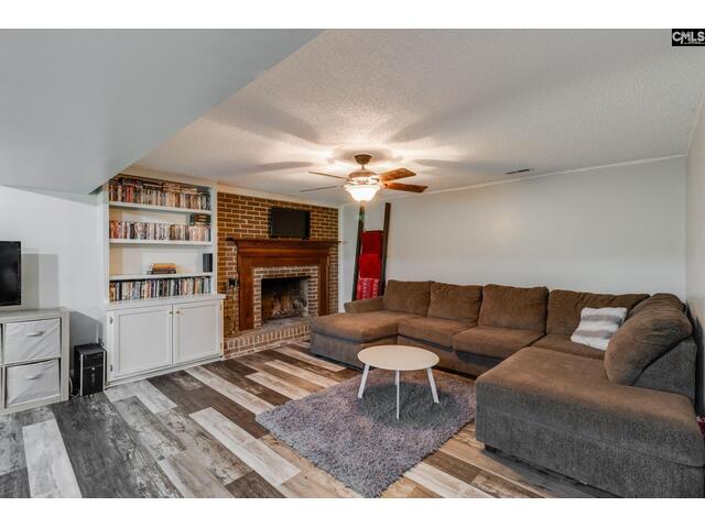 Photo of 1037 Ridgeview Circle