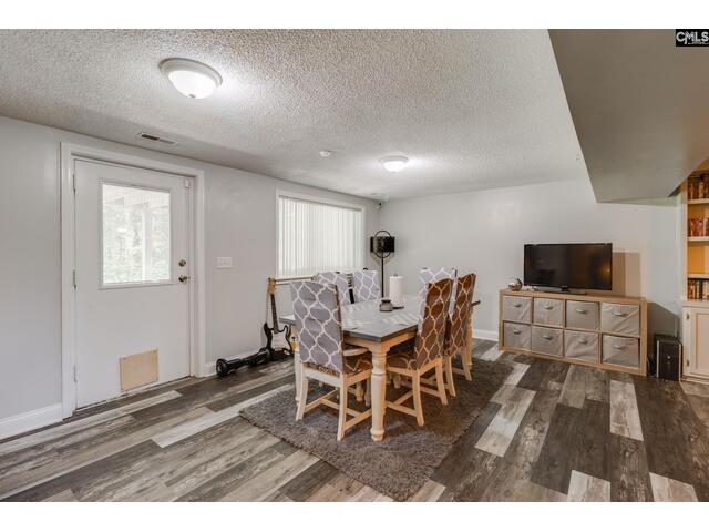 Photo of 1037 Ridgeview Circle
