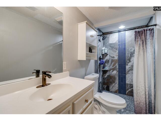 Photo of 1037 Ridgeview Circle