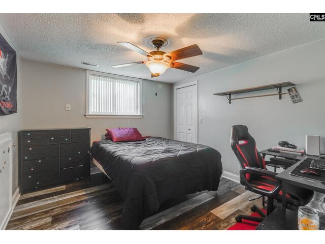 Photo of 1037 Ridgeview Circle