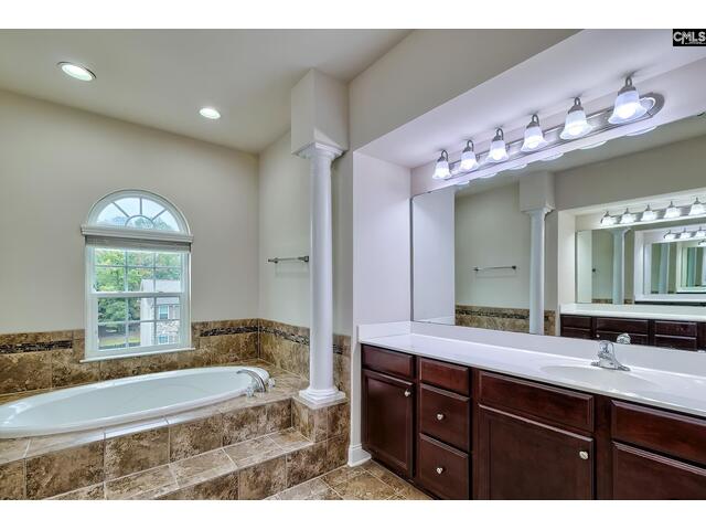 Photo of 56 Roundtree Road