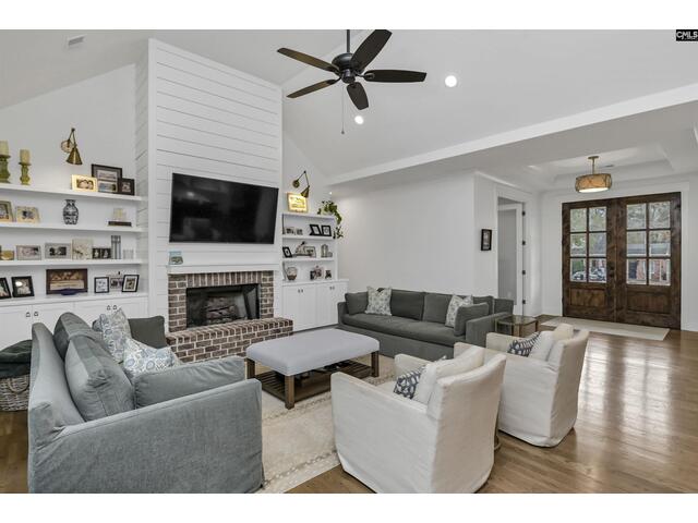 Photo of 813 Burwell Lane