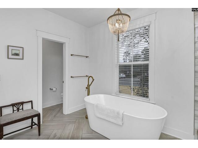 Photo of 813 Burwell Lane