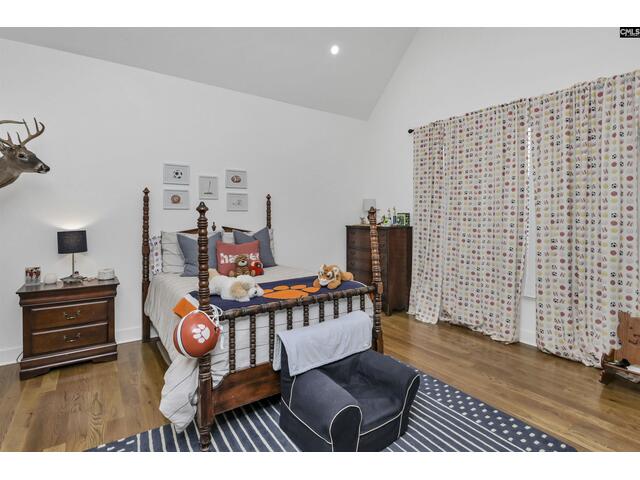 Photo of 813 Burwell Lane