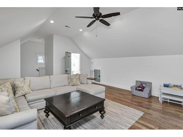 Photo of 813 Burwell Lane