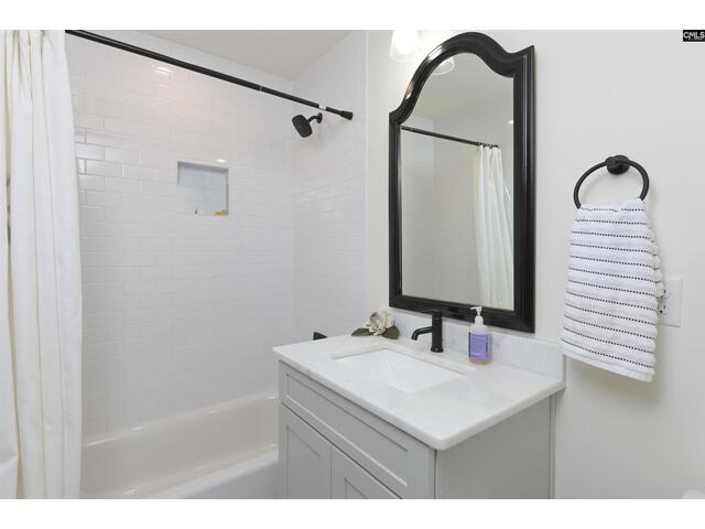 Photo of 813 Burwell Lane