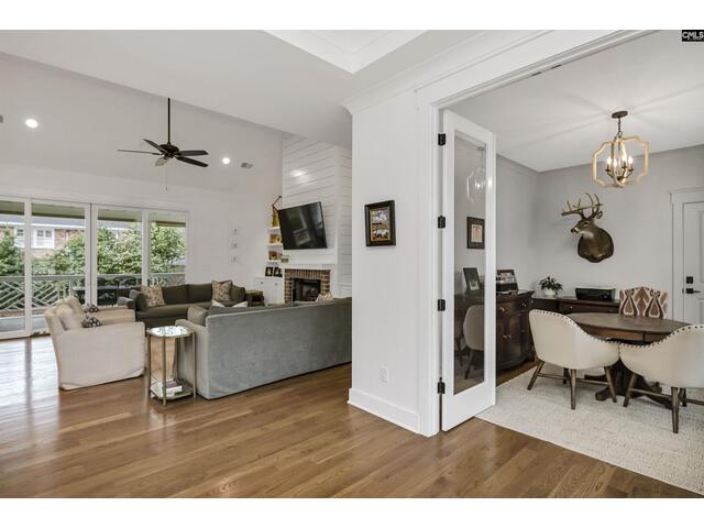 Photo of 813 Burwell Lane