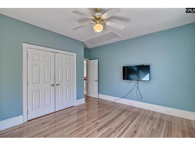 Photo of 120 Cowdray Park Photo of 120 Cowdray Park