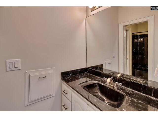 Photo of 120 Cowdray Park Photo of 120 Cowdray Park