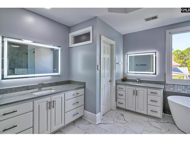 Photo of 120 Cowdray Park Photo of 120 Cowdray Park