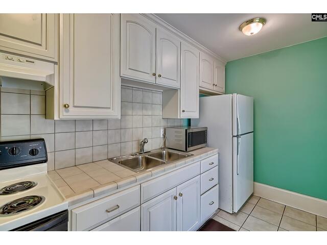 Photo of 120 Cowdray Park Photo of 120 Cowdray Park