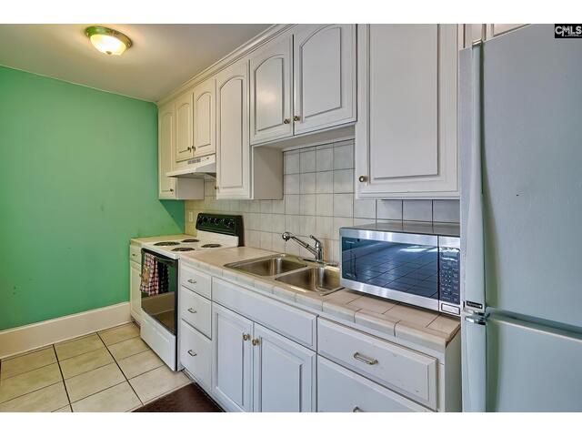 Photo of 120 Cowdray Park Photo of 120 Cowdray Park