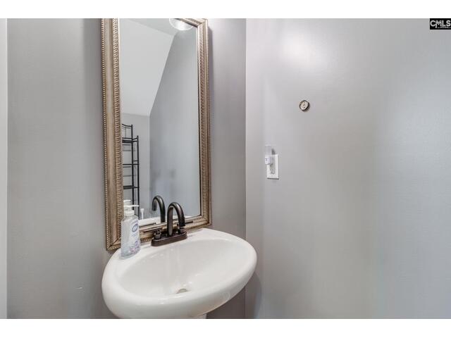 Photo of 75 Mauser Drive Photo of 75 Mauser Drive