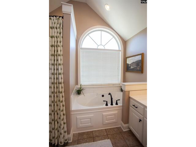 Photo of 384 Bloomsbury Circle Photo of 384 Bloomsbury Circle