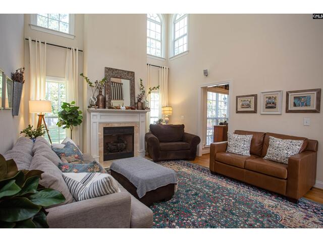 Photo of 384 Bloomsbury Circle Photo of 384 Bloomsbury Circle
