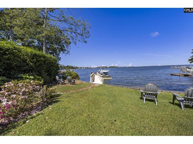 Photo of 131 West Circle Drive