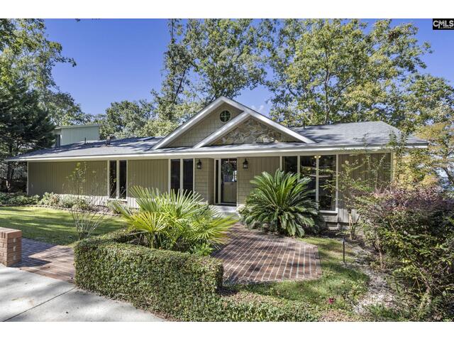 Photo of 131 West Circle Drive