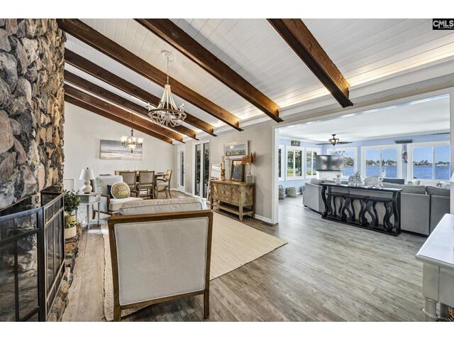 Photo of 131 West Circle Drive