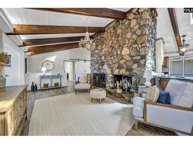 Photo of 131 West Circle Drive