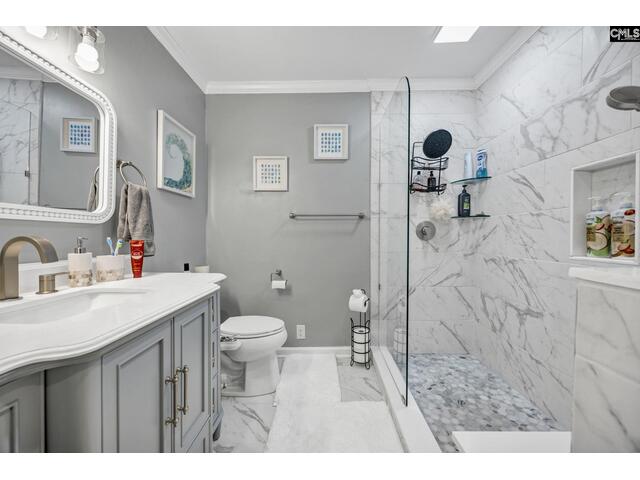 Photo of 131 West Circle Drive