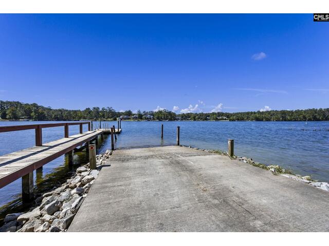 Photo of 131 West Circle Drive