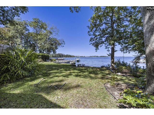 Photo of 131 West Circle Drive