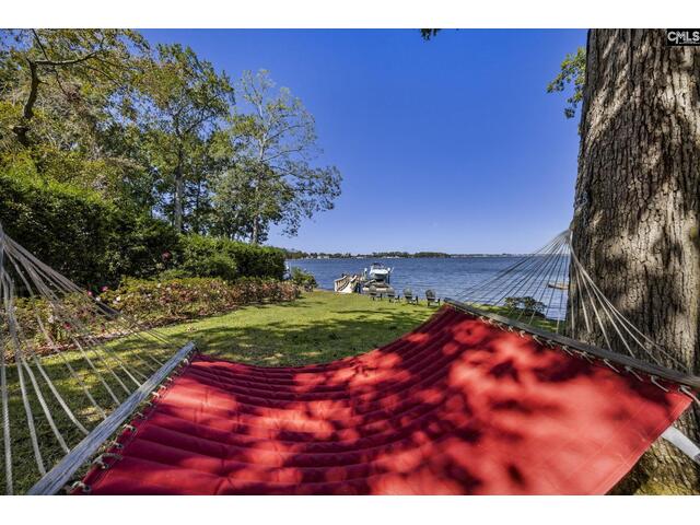 Photo of 131 West Circle Drive